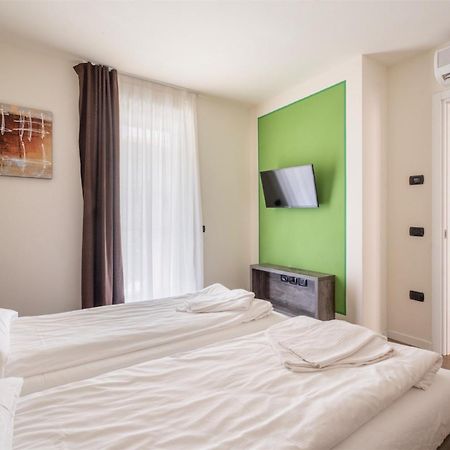 Residence Maroadi Torbole Sul Garda Екстер'єр фото