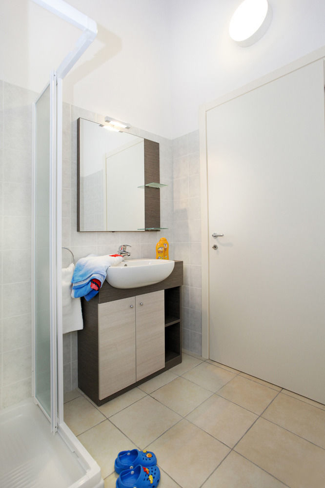 Residence Maroadi Torbole Sul Garda Екстер'єр фото
